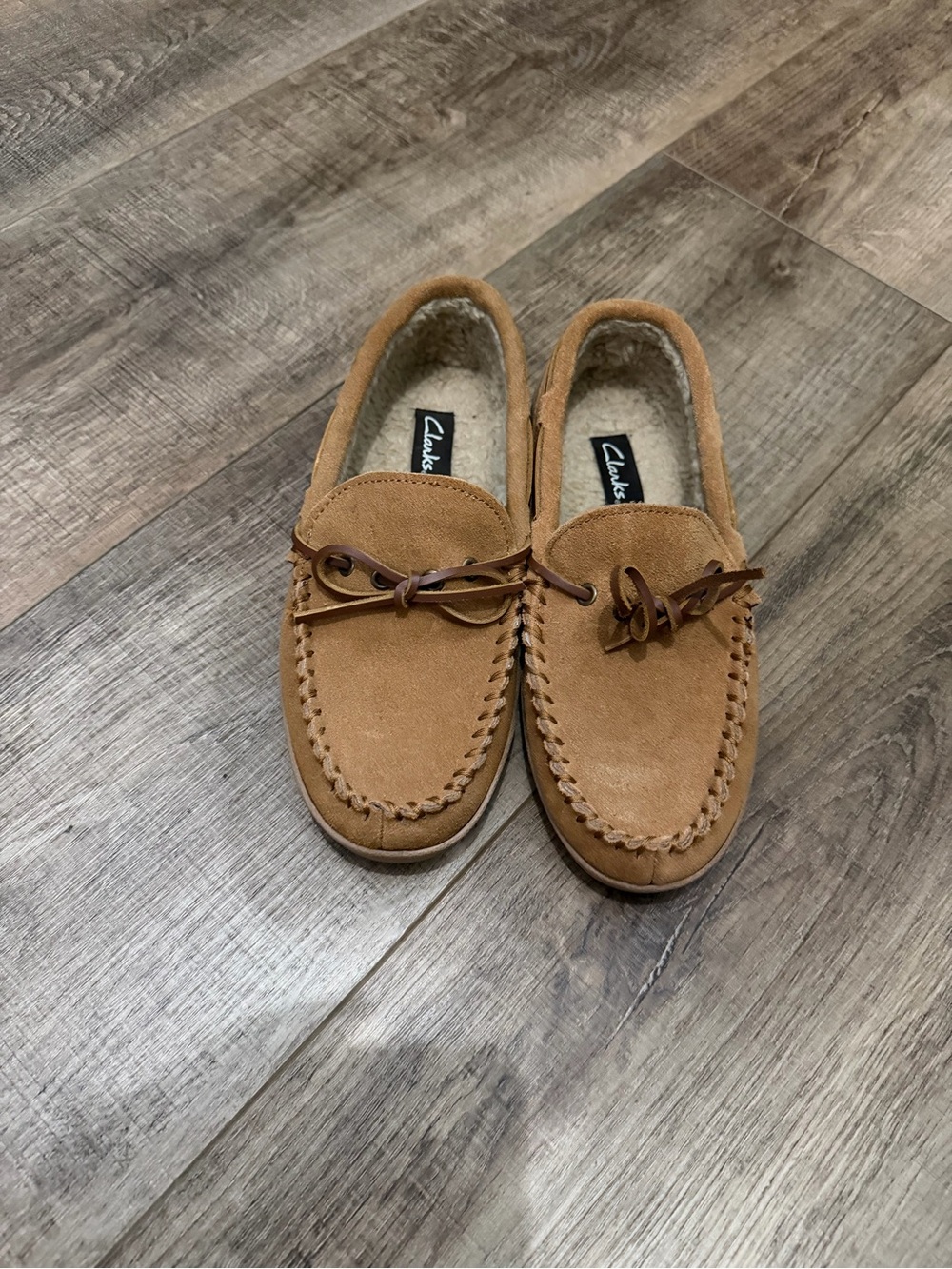 Clarks Men's size 8 Tan Suede Slip-On Moccasins